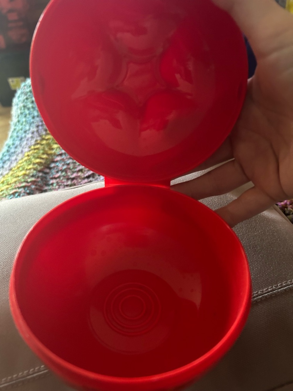 Tupperware Red Round Kitchen Tool - Picture 3 of 5